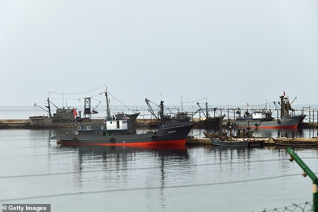 Tàu cá Nga bị bắt giữ vào ngày 17 tháng 7 và được đưa đến thành phố ven biển Wonsan