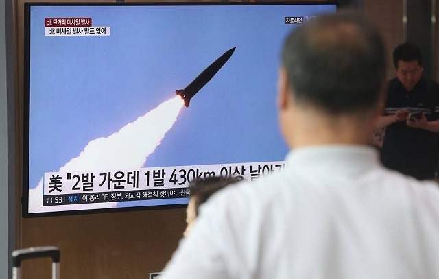 Hàn Quốc họp khẩn, nhận diện tên lửa Triều Tiên mới phóng