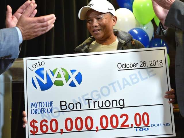 Ông Bon Truong nhận giải thưởng 60 triệu đô.