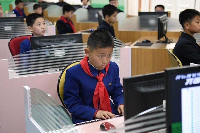 HS tiểu học Triều Tiên sẽ nhận được một nền giáo dục toàn diện hơn trong lĩnh vực robot