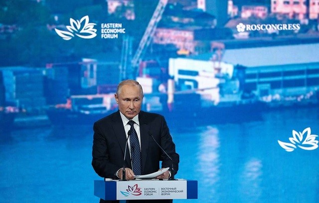 TT Putin phát biểu tại một phiên họp toàn thể của Diễn đàn Kinh tế phương Đông ngày 5/9.