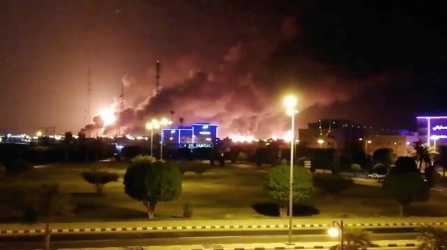 Hỏa hoạn tại cơ sở dầu mỏ của Ả rập xê út.