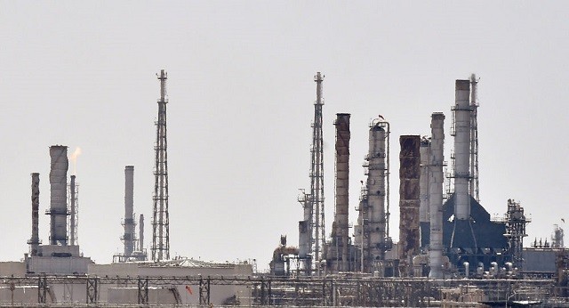 Hình ảnh 1 cơ sở dầu của  công ty Aramco, Ả rập xê út.