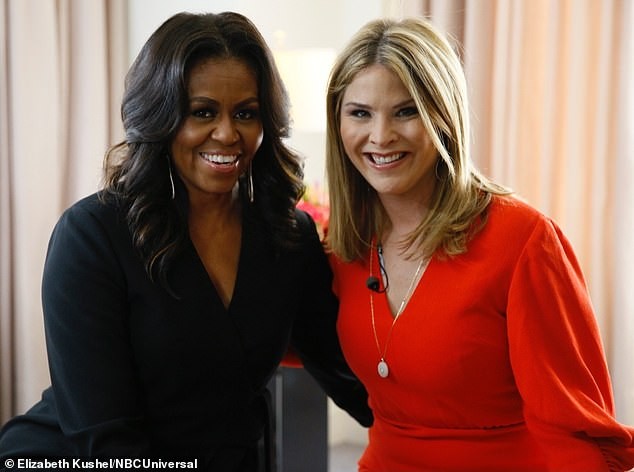 Cựu Đệ nhất phu nhân Mỹ Michelle Obama và Jenna Bush Hager sẽ tới Việt Nam vào tháng 12 tới.
