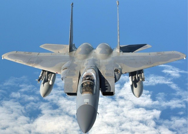 Chiến cơ F-15E.