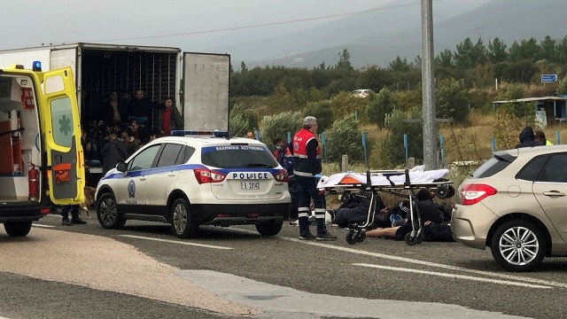 Hơn 40 người được phát hiện trong xe tải đông lạnh ở Hy Lạp.