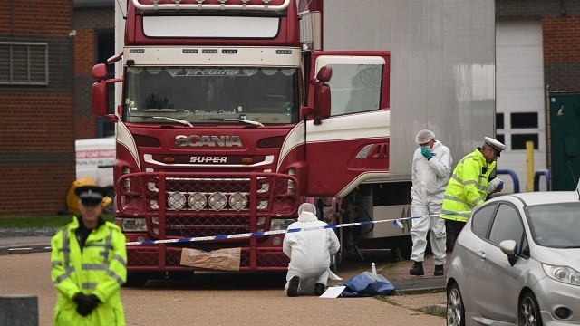 Chiếc xe tải chở 39 thi thể được phát hiện tại Anh.