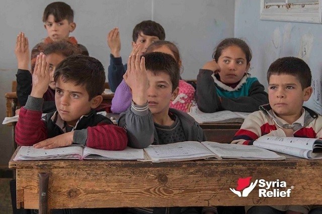 Tổ chức phi chính phủ Syria Relief của Anh điều hành tổng số 159 trường học ở Syria.