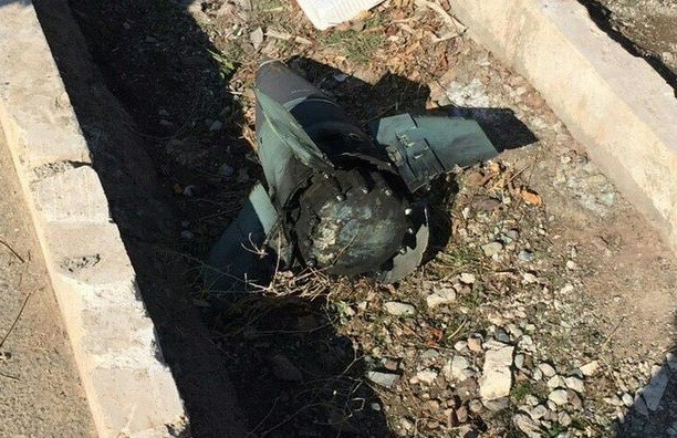 Xuất hiện mảnh vỡ tên lửa ở hiện trường vụ tai nạn máy bay Ukraine chở 176 người?
