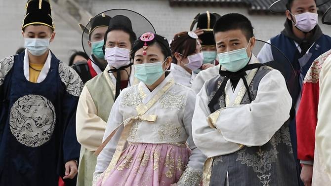 Số ca nhiễm COVID-19 ở Hàn Quốc tăng vọt lên 346