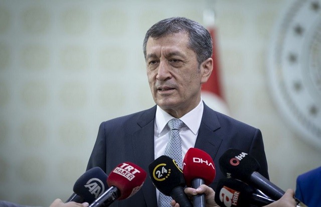 Bộ trưởng GD Thổ Nhĩ Kỳ Ziya Selcuk.