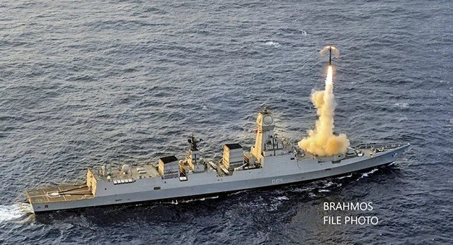 Ấn Độ thử tên lửa BrahMos.