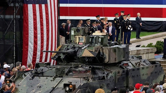 Một chiếc xe bọc thép Bradley tại sự kiện "Chào nước Mỹ" ở Washington.