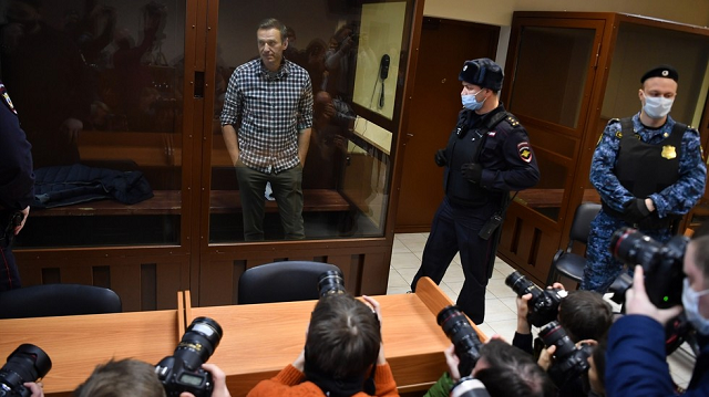 Navalny trong tòa án.