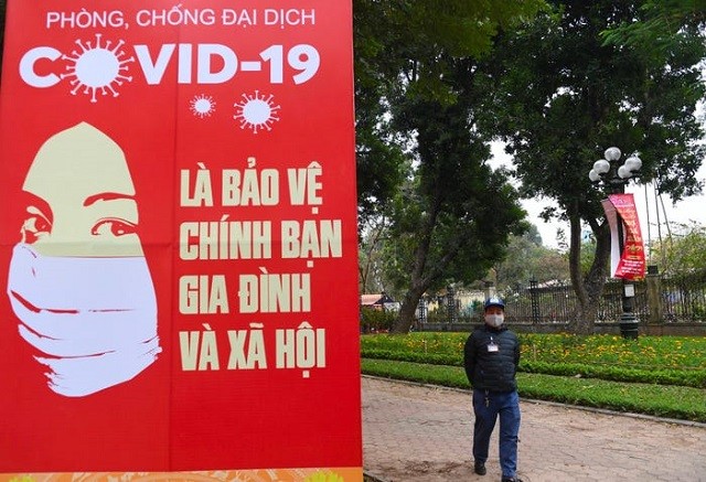 Biển báo phòng chống Covid-19 ở Việt Nam.