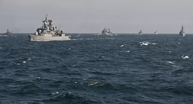 Tàu của NATO trong một lần tập trận ở Biển Đen.
