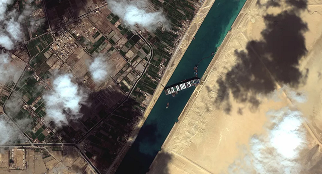 Hình ảnh sự cố trên Kênh đào Suez nhìn từ vũ trụ