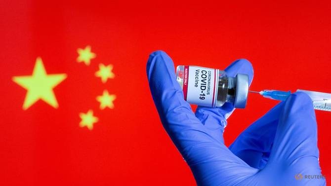 Một quan chức hàng đầu về bệnh truyền nhiễm tại Trung Quốc đưa ra tuyên bố không nhất quán về tính hiệu quả của vắc xin Sinovac.