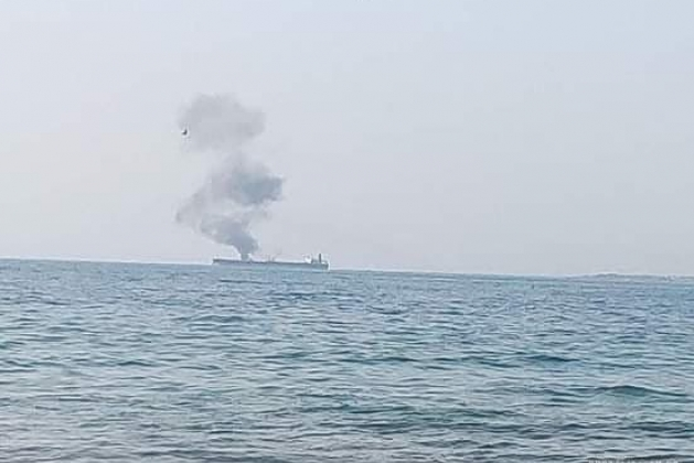 Tàu chở dầu Iran bị tấn công.