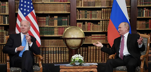 Tổng thống Mỹ Joe Biden và người đồng cấp Nga tại thượng đỉnh Geneva ngày 16/6.
