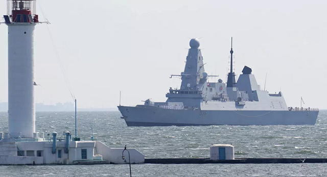 Tàu chiến HMS Defender của Anh