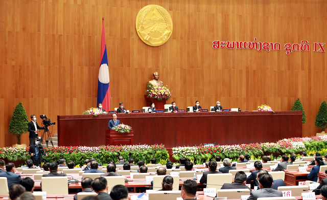 Chủ tịch nước Nguyễn Xuân Phúc là lãnh đạo nước ngoài đầu tiên phát biểu tại Nhà Quốc hội mới của Lào - Ảnh VGP/Đức Tuân.