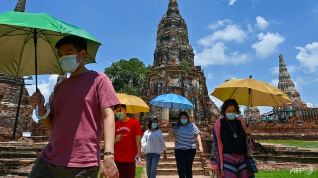 Thái Lan đang cố gắng cứu ngành du lịch bị ảnh hưởng bởi Covid-19.