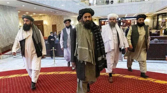 Các thủ lĩnh Taliban đáp chuyến bay từ Kabul đến Mazar-e-Sharif, 