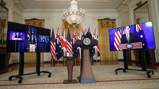 Lãnh đạo 3 nước Mỹ, Anh, Australia họp báo trực tuyến.