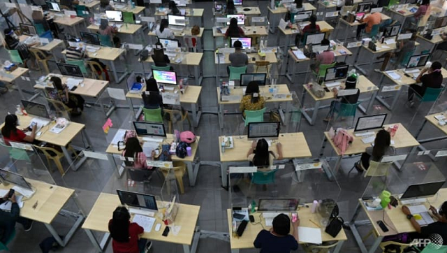 Philippines sẽ thử cho 120 trường học mở các lớp học trực tiếp sau 1,5 năm đóng cửa.