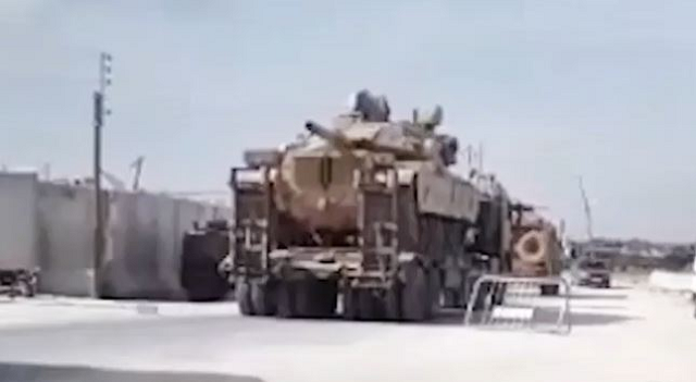 Video: Thổ Nhĩ Kỳ đưa ít nhất 20 xe tăng tới Syria