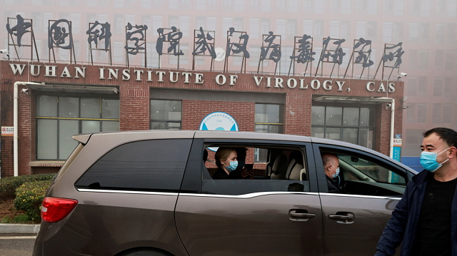 Viện Virus học Vũ Hán.