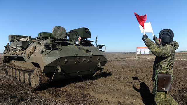 Trạm gây nhiễu tự động từ tổ hợp tác chiến điện tử Borisoglebsk-2 trong cuộc thi huấn luyện chiến trường Biên giới điện tử ở Vùng Rostov.