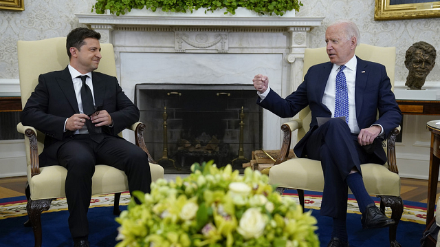 Tổng thống Ukraine Zelensky và Tổng thống Joe Biden.