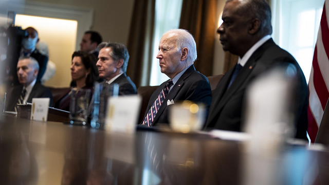 Tổng thống Joe Biden và các quan chức Mỹ.