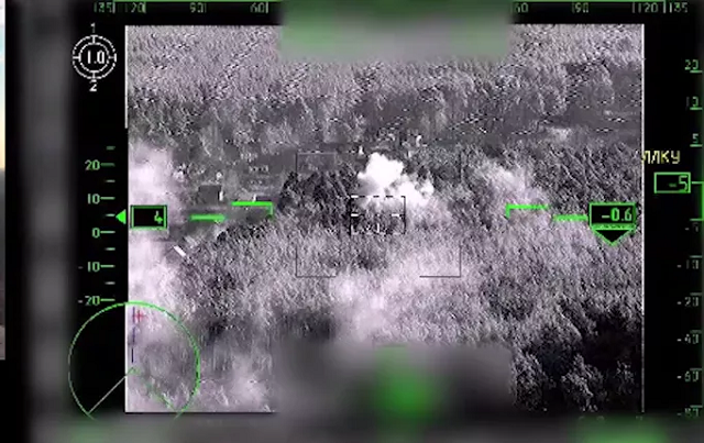 Trực thăng K-52 phá hủy căn cứ ở Ukraine