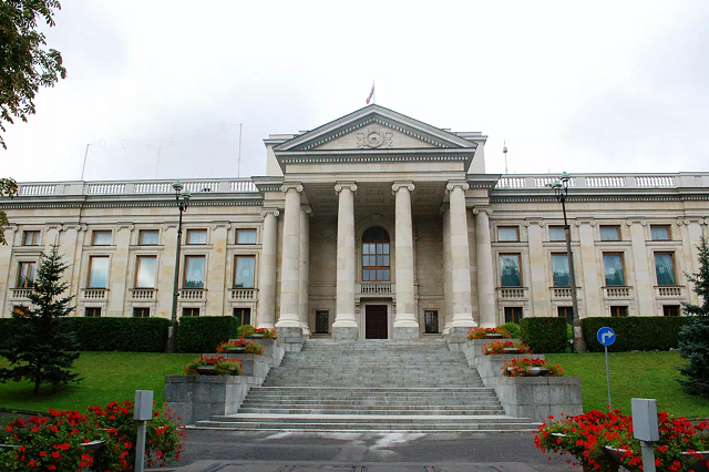 Đại sứ quán Nga tại Ba Lan.