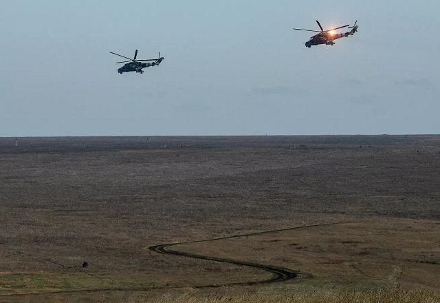 Máy bay trực thăng Ukraine trong một cuộc tập trận.