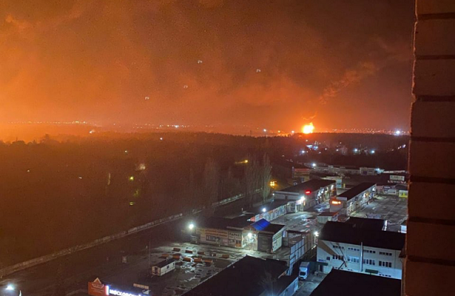 Cháy kho dầu ở Bryansk