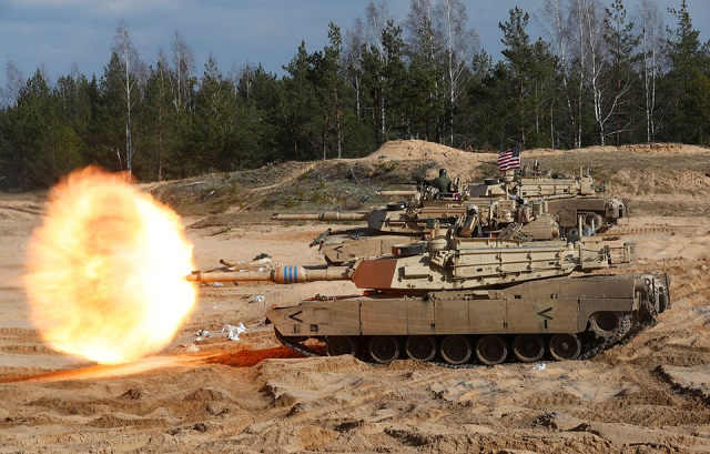 Xe tăng M1A1 Abrams của Quân đội Hoa Kỳ.