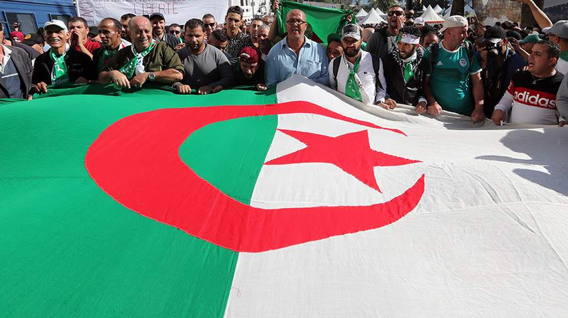 Quốc kỳ Algeria.
