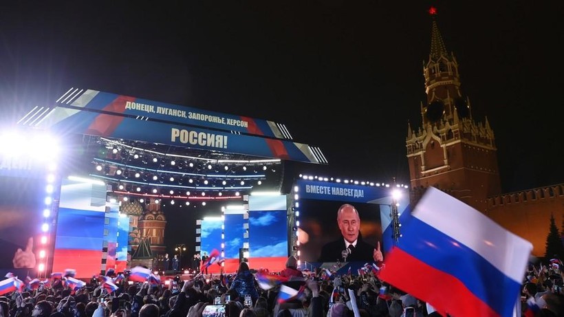 Tổng thống Putin phát biểu trước hàng nghìn người ở Moscow.