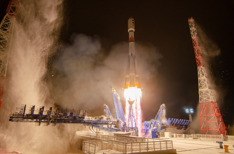  Nga phóng vệ tinh quân sự vào không gian.