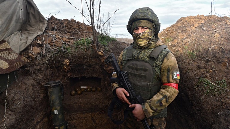 Hình ảnh quân nhân Nga tại tiền tuyến ở vùng Zaporozhye. (Ảnh RIA Novosti).