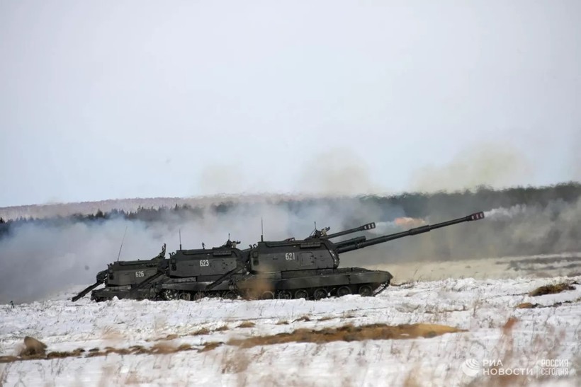 Pháo tự hành 2S19 "Msta-S" của Nga.