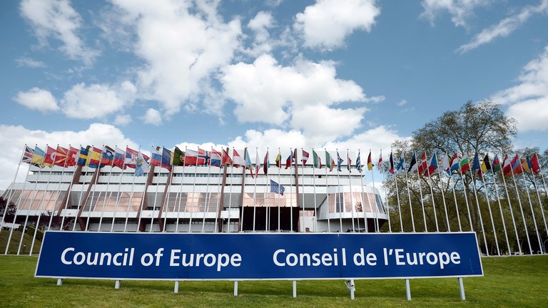 Cờ châu Âu bay trước tòa nhà Hội đồng châu Âu ở Strasbourg, miền đông nước Pháp.