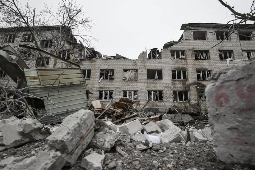 Hiện trường sau một cuộc pháo kích của Ukraine vào khu định cư Vasilevka, vùng Zaporozhye