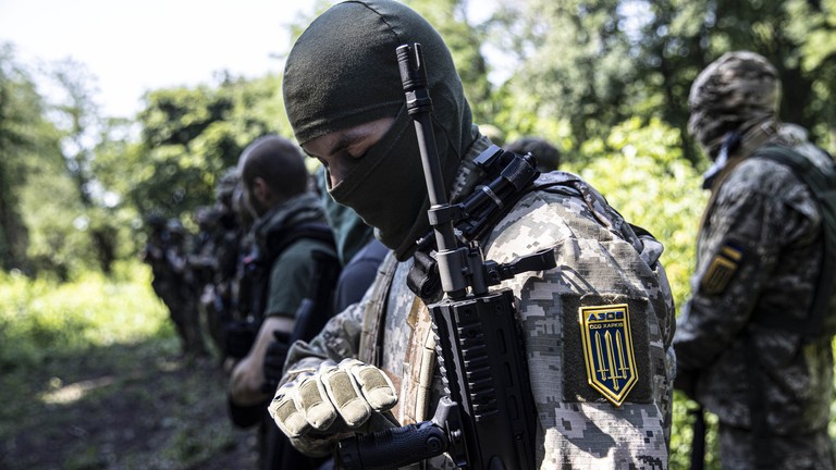 Binh sĩ Ukraine (Ảnh: Getty Images)
