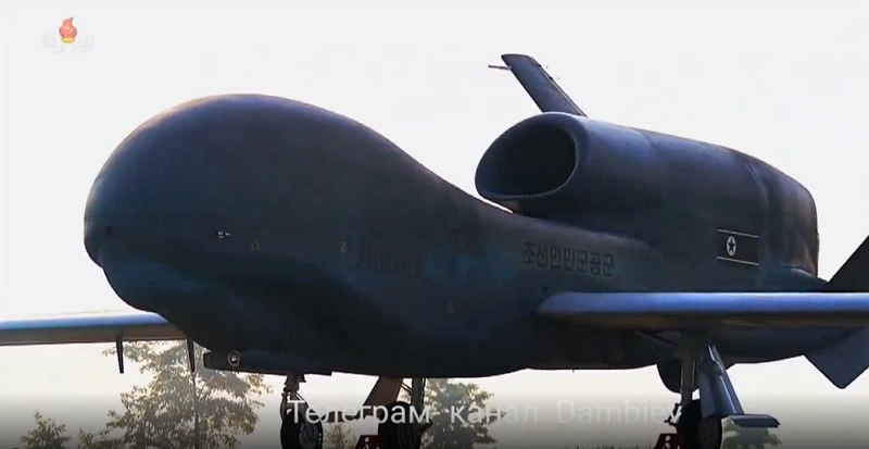 UAV Triều Tiên được cho là giống UAV Mỹ sản xuất.