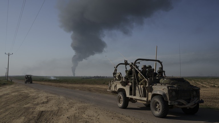 Binh sĩ Israel gần biên giới Israel-Gaza, ngày 21/1 (Ảnh: AP)